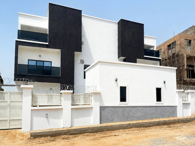 5 Bedroom Detached House for Sale in Life Camp Abuja